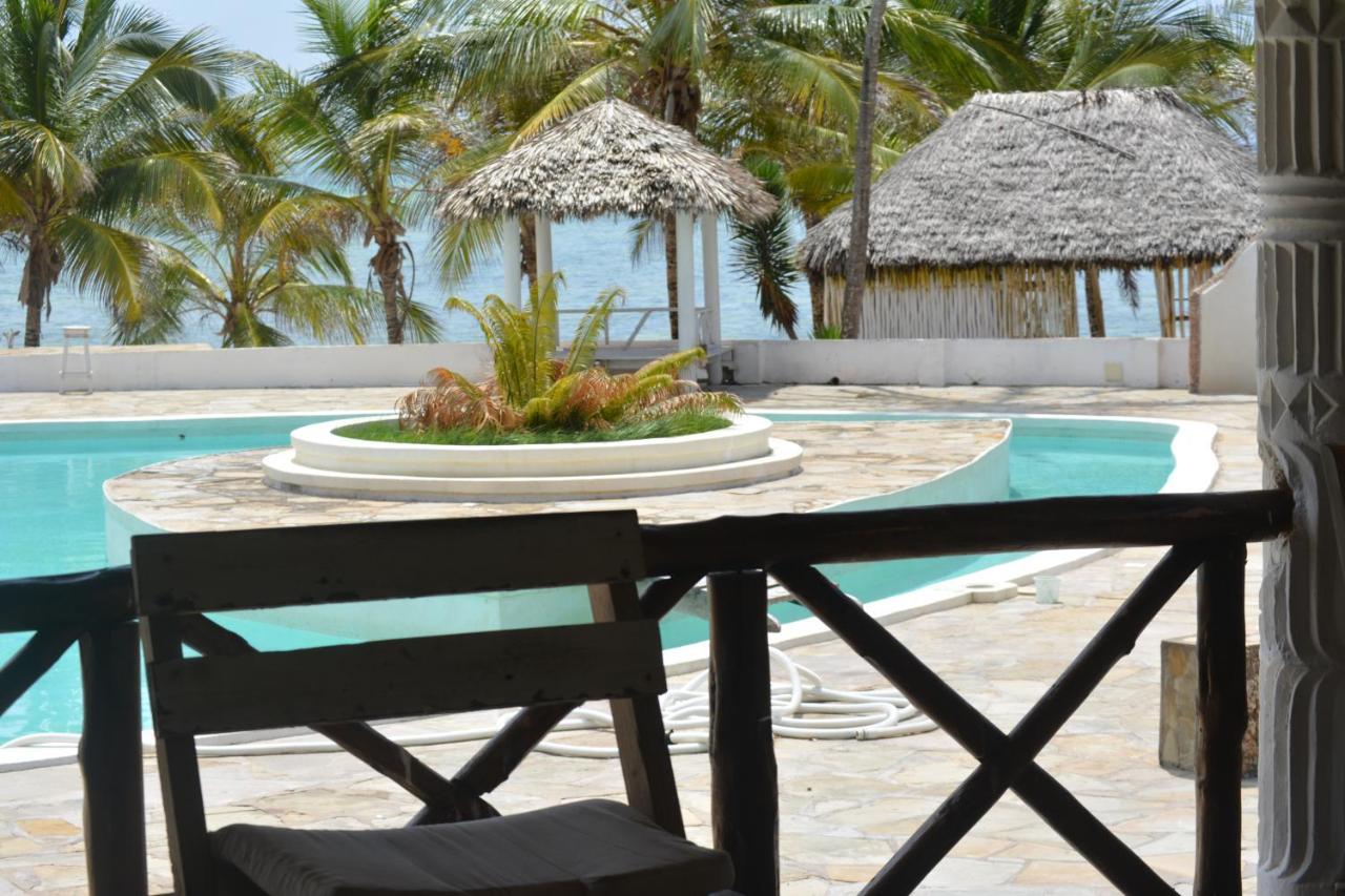 Twiga Beach & Spa Watamu Exterior photo